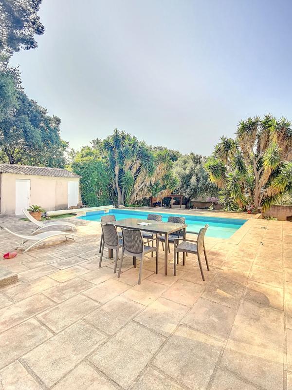 Photo Belle opportunité à vendre : Maison individuelle de 130m² environ, Parcelle 865 m², Piscine et Studio à l'Est de TOULON-Ortolan image 3/4