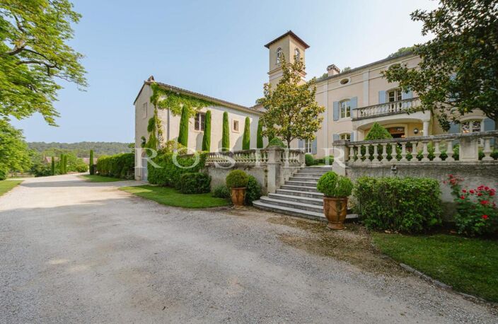 Vente - Pernes-les-Fontaines - Propriété aux allures Florentines — photo 2