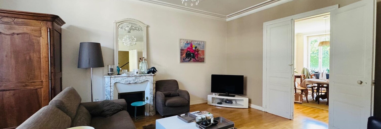 Maison 7 Pièces 208 m² à vendre à Niort (79000)