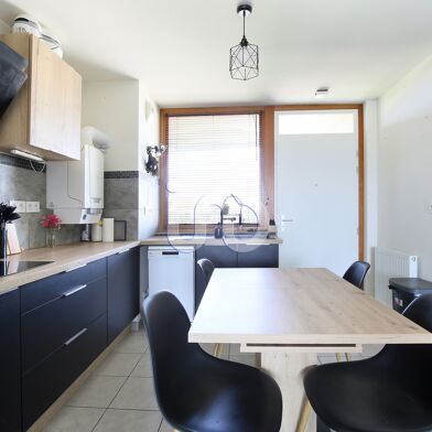 Appartement 3 pièces 205500 €