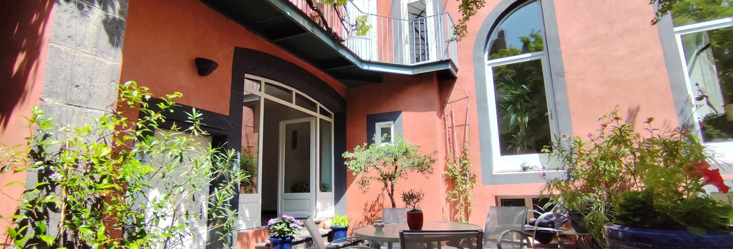 Maison 9 Pièces 282 m² à vendre à Riom (63200)