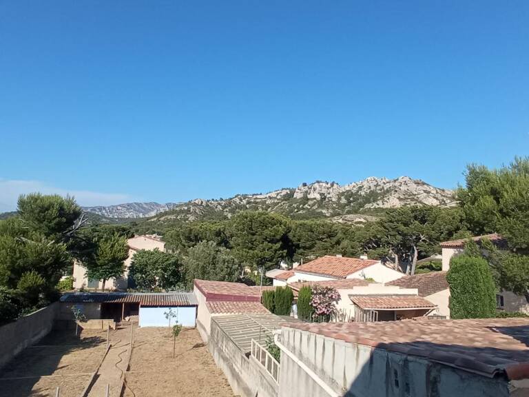 Maison À Vendre T4 Traversante de 105 m² avec jardin de 400 m² vue dégagée secteur Sormiou — photo 1