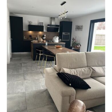 Appartement 1 pièces 550 €