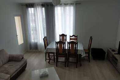 Appartement 4 pièces 750 €