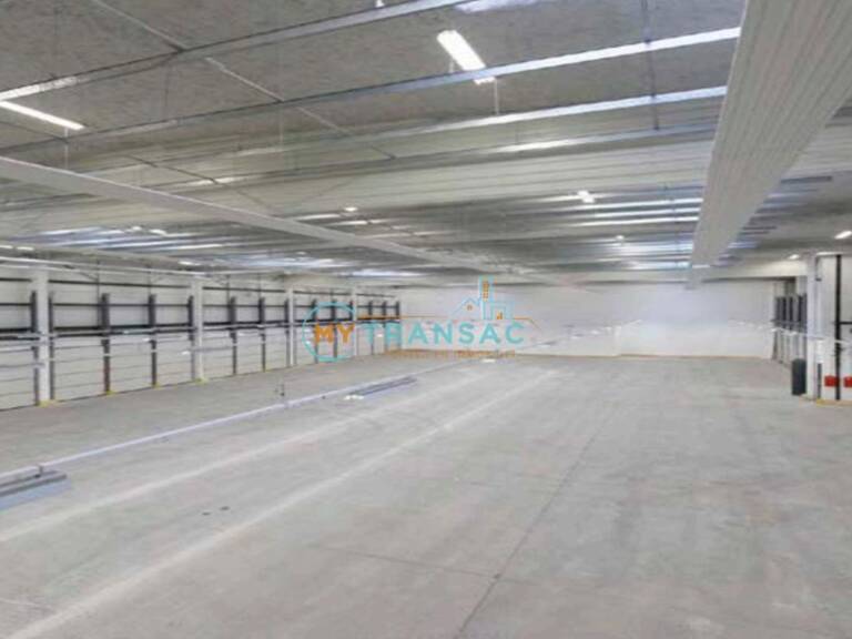 LOGISTICS PARK GARONOR A LOUER Entrepôt de 6 385m² — photo 1