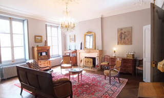 Maison 9 Pièces 311 m² à vendre à Noyers (89310)