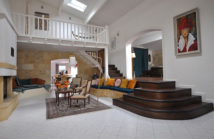 Vente maison 10 pièces 340 m² Capian (33550) — photo 2
