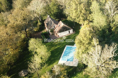 Maison 6 pièces 395000 €