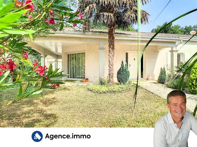 Maison plein pied avec piscine — photo du bien
