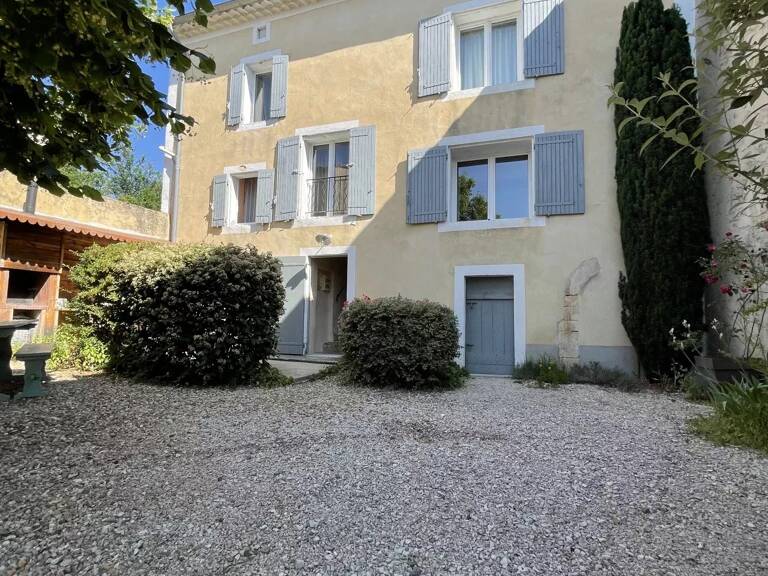 Maison de village de 110 m² habitables plus cour et jardin - ST — photo 1