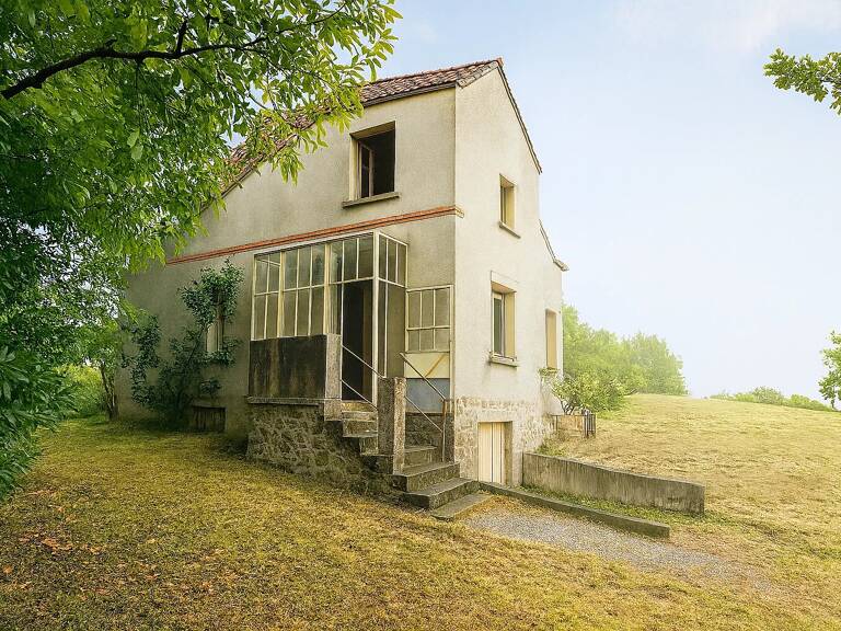 Maison et grand terrain à vendre à Etagnac! — photo 1