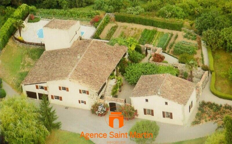 Villa / Maison  T13 à vendre Montélimar 26200