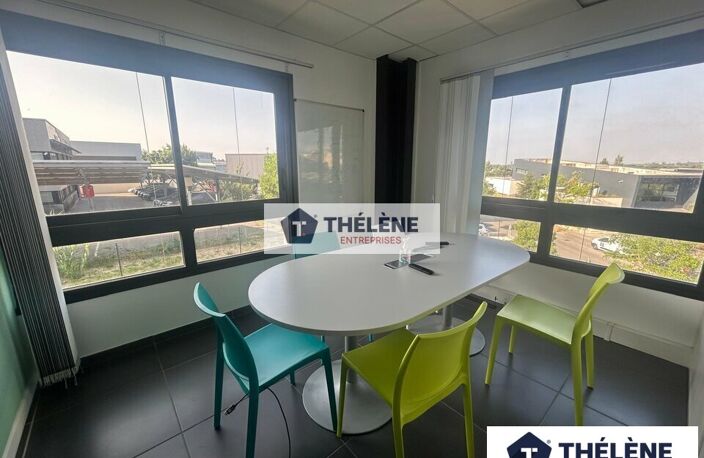 BUREAUX à LOUER — photo 2