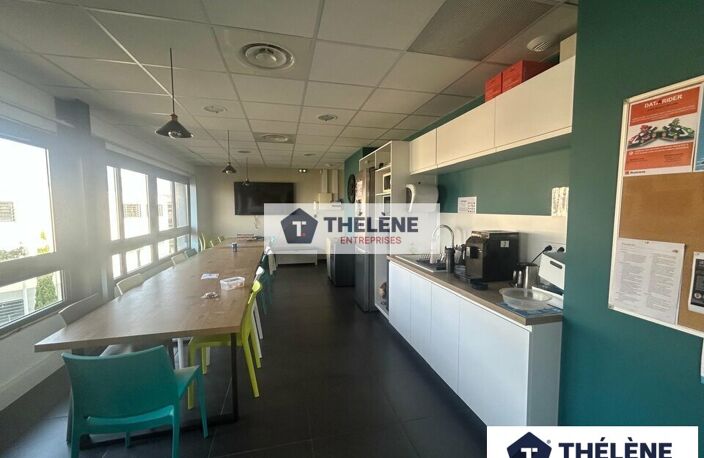 BUREAUX à LOUER — photo 3