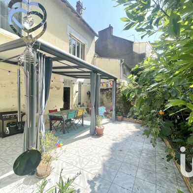 Maison 10 pièces 153000 €