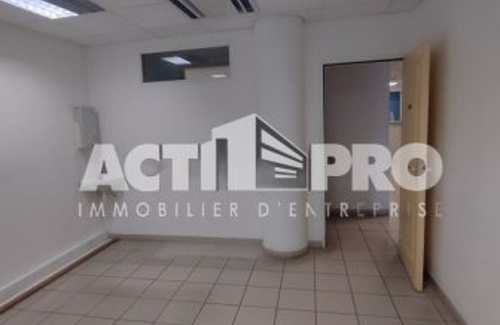 Bureaux à louer — photo 5