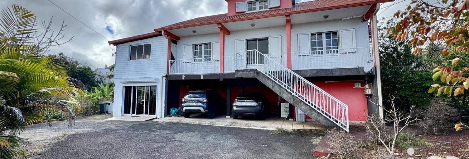 Maison 11 Pièces 215 m² à vendre à Le Tampon (97430)
