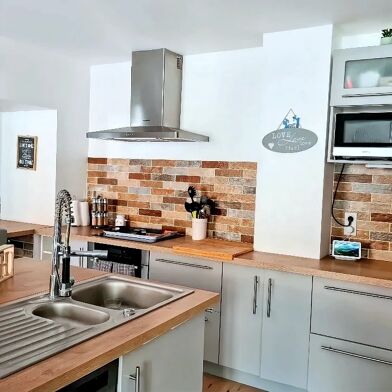 Appartement 4 pièces 164000 €