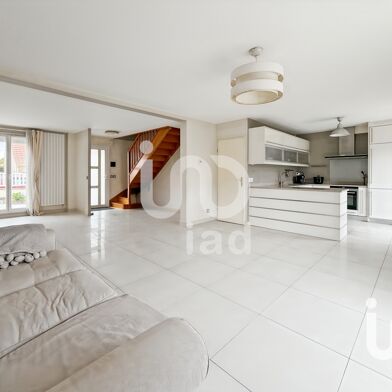 Maison 6 pièces 369000 €