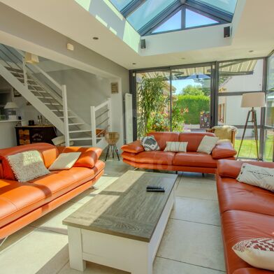 Maison 9 pièces 385000 €