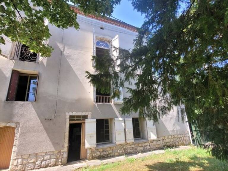 Maison en pierre de 6 pièces principales — photo 1