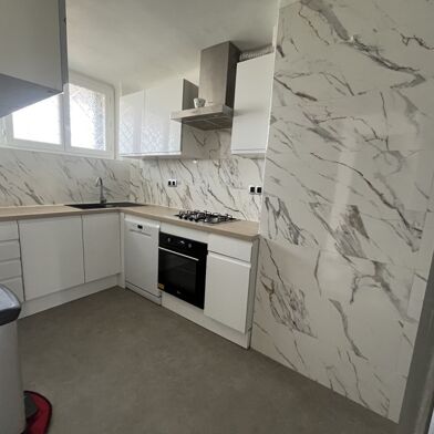 Appartement 3 pièces 99372 €