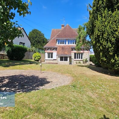 Maison 8 pièces 349900 €