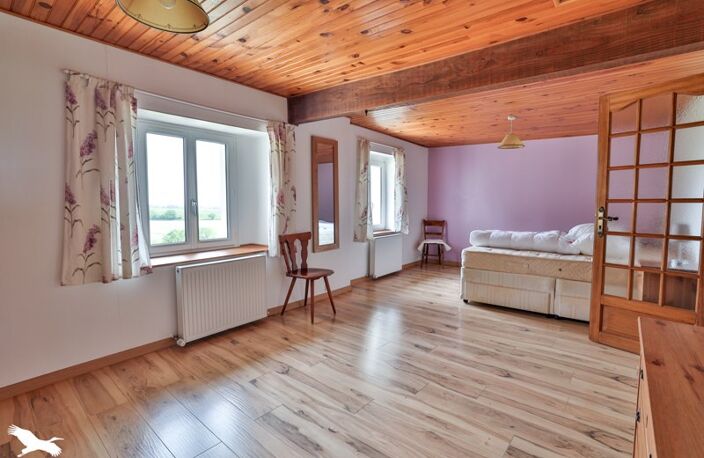 Vente maison 8 pièces 318 m² Berneuil (16480) — photo 4