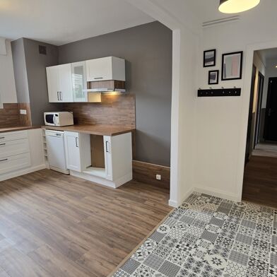 Appartement 5 pièces 176000 €