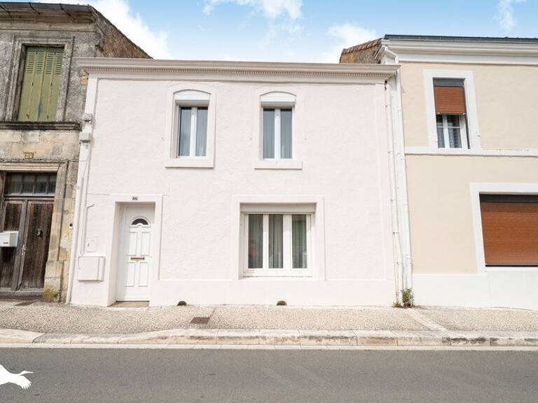 Maison en pierre de 7 pièces principales — photo 1