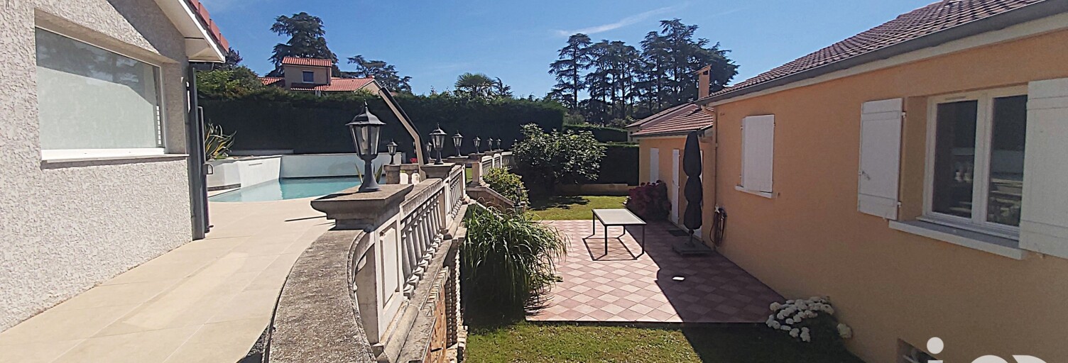 Maison 5 Pièces 112 m² à vendre à Saint-Martin-la-Plaine (42800)