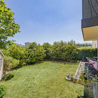 Appartement 4 pièces 255000 €