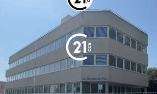 Bureau  40 m² à louer à Villeneuve-Loubet (06270)