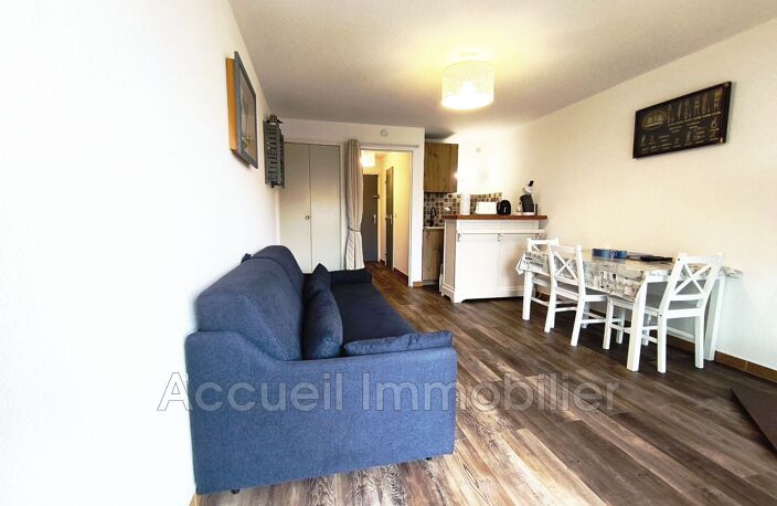 Studio côté espaces verts, en excellent état, vendu meublé.<BR>Ag — photo 2