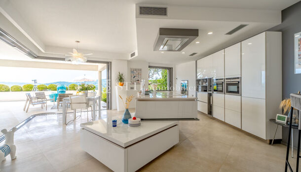 Villa / Maison 7 pièces  à vendre Sainte-Maxime 83120