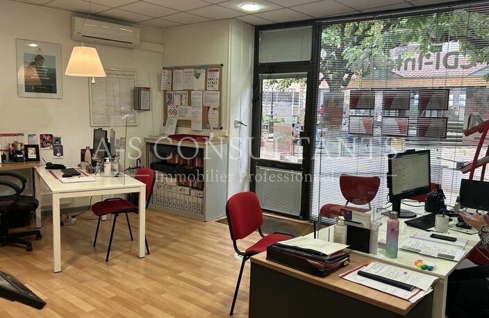 BUREAUX/LOCAUX PRO à louer — photo 3