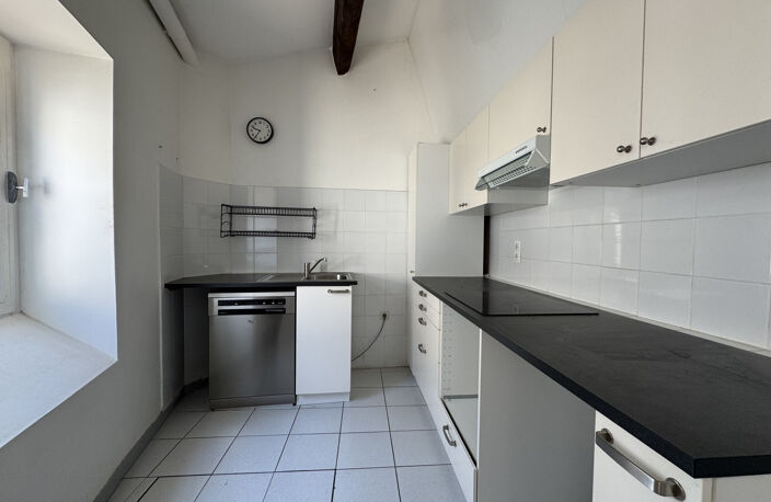 NIMES MAISON CARREE Appartement en duplex 4 pièces 106 m2 av — photo 4