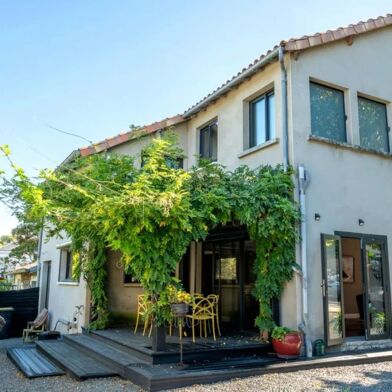 Maison 9 pièces 299900 €