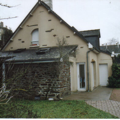 Appartement 1 pièces 468 €