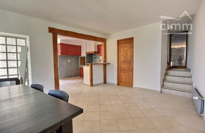MAISON DE VILLAGE à SAINT-PIERRE-D'ALBIGNY — photo 3