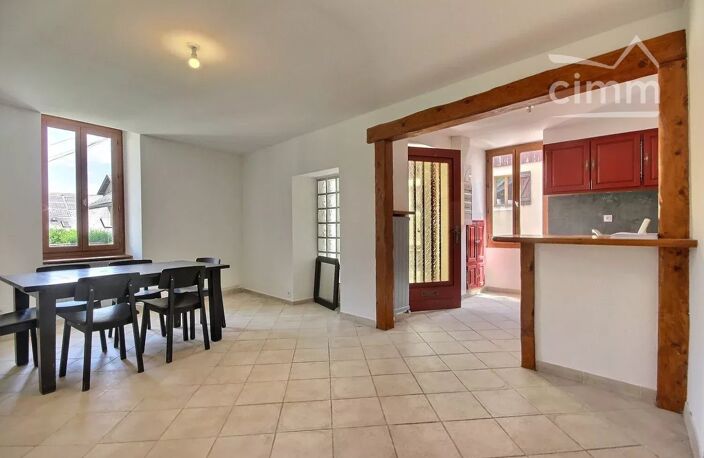 MAISON DE VILLAGE à SAINT-PIERRE-D'ALBIGNY — photo 4
