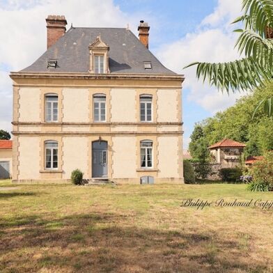 Maison 17 pièces 357000 €