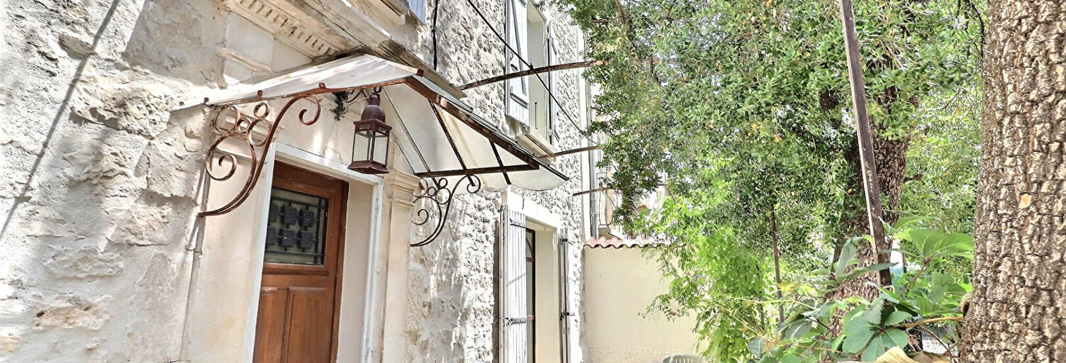 Maison 7 Pièces 220 m² à vendre à Saint-Didier (84210)