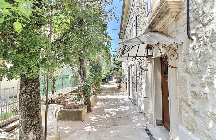 Maison de village Saint Didier 220 m2 , cour, 2 logements et ... — photo 3