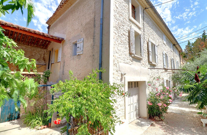 Maison de village Saint Didier 220 m2 , cour, 2 logements et ... — photo 4