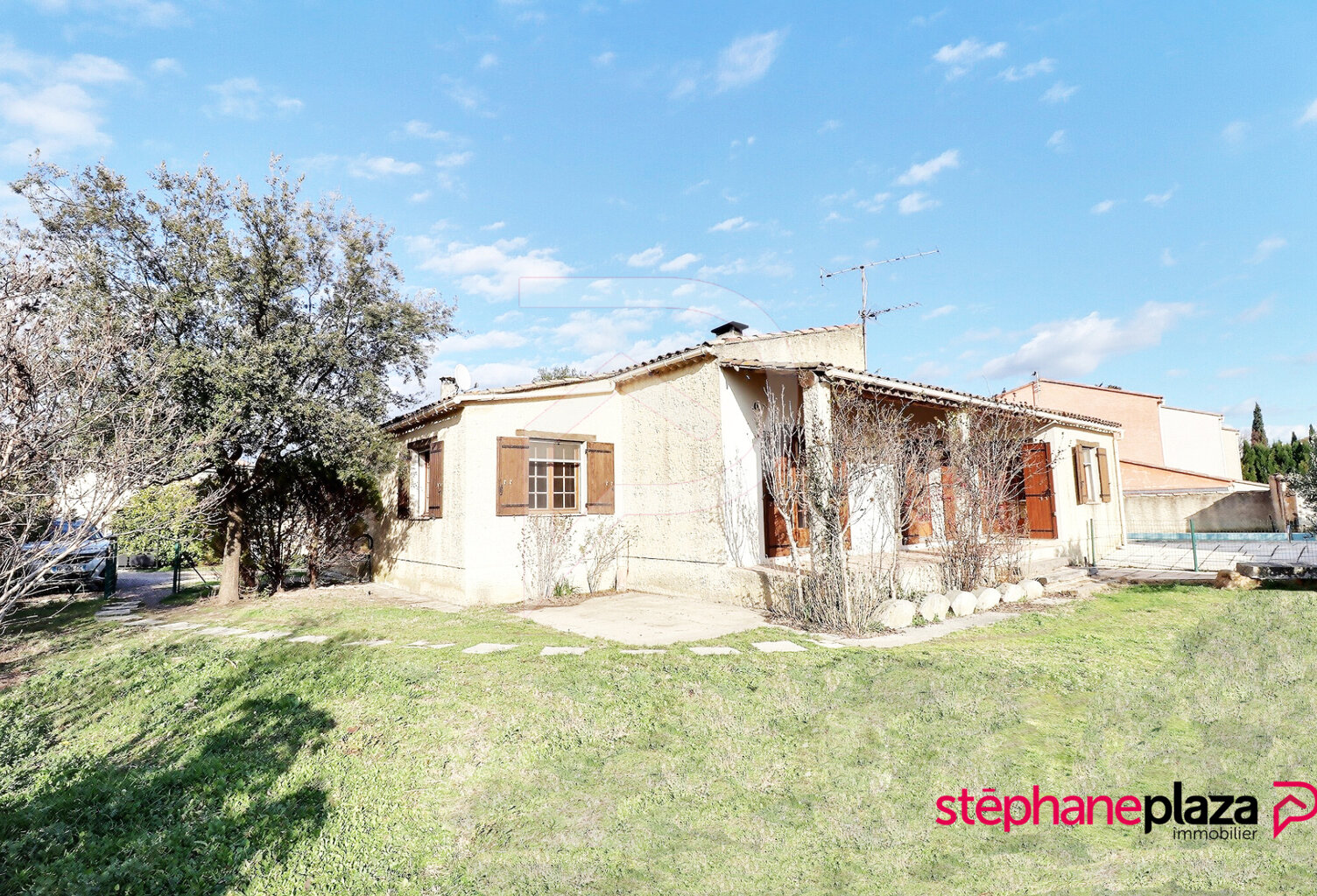 Maison Sarrians 147 m2 plain pied sur 980m² de jardin avec pi... — photo 1