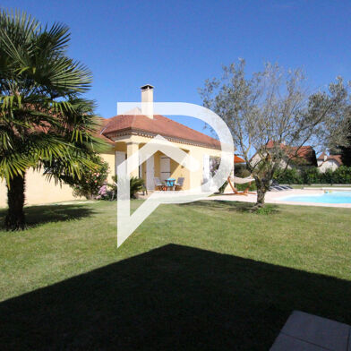 Maison 6 pièces 499100 €