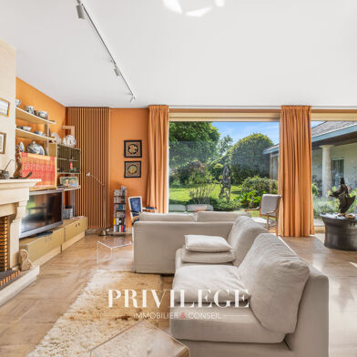 Maison 6 pièces 990000 €