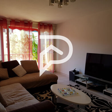 Appartement 3 pièces 610 €