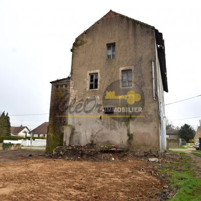 Immeuble  107000 €